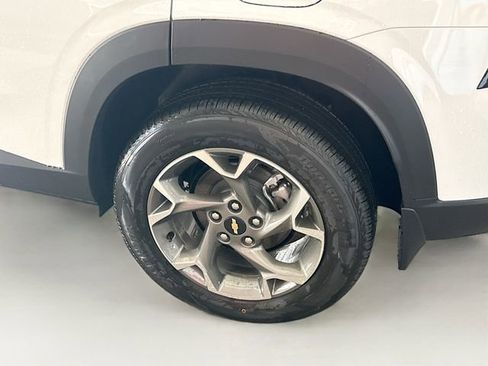 New 2026 Chevrolet Trax LT w/ Driver Confidence Package image 30