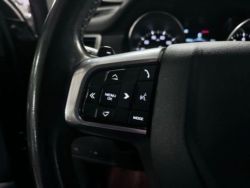 Used 2019 Land Rover Discovery Sport SE image 24