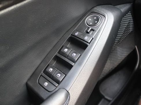 Used 2023 Kia Seltos S FWD image 17