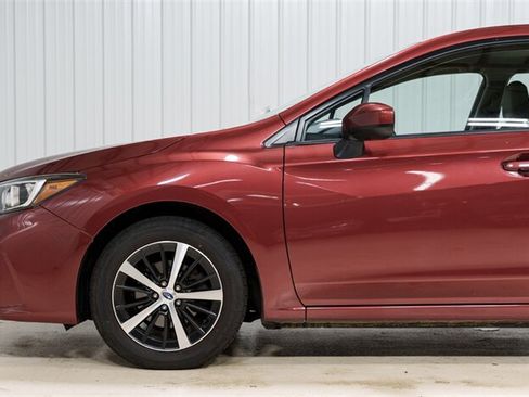 Used 2019 Subaru Impreza 2.0i Premium AWD/4WD image 3