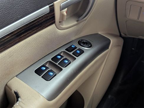 Used 2011 Hyundai Santa Fe GLS image 15