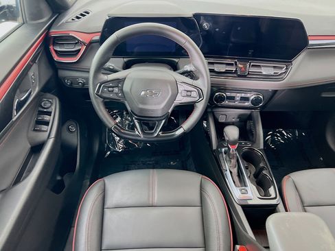 Used 2025 Chevrolet TrailBlazer RS w/ Convenience Package image 21