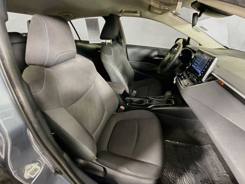 Used 2020 Toyota Corolla LE FWD image 33