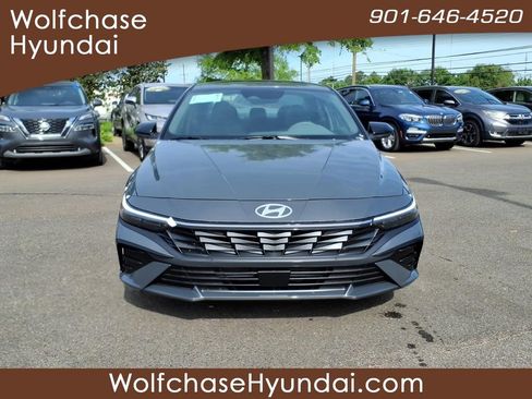 New 2026 Hyundai Elantra SEL Sport Premium FWD image 8