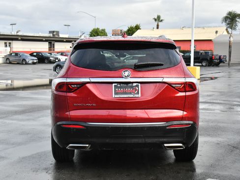 Used 2024 Buick Enclave Premium image 7