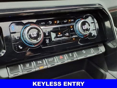 Used 2024 GMC Sierra 2500 AT4 w/ AT4 Premium Plus Package AWD/4WD image 13