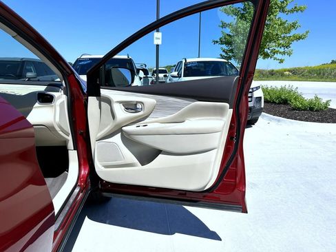 Used 2017 Nissan Murano Platinum w/ Platinum Technology Package AWD/4WD image 17