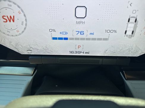 Used 2024 GMC Hummer EV 3X AWD/4WD image 25