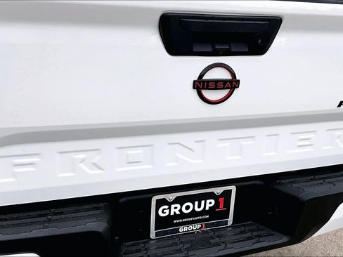 Used 2024 Nissan Frontier PRO-4X w/ Off-Road Protection Package image 30