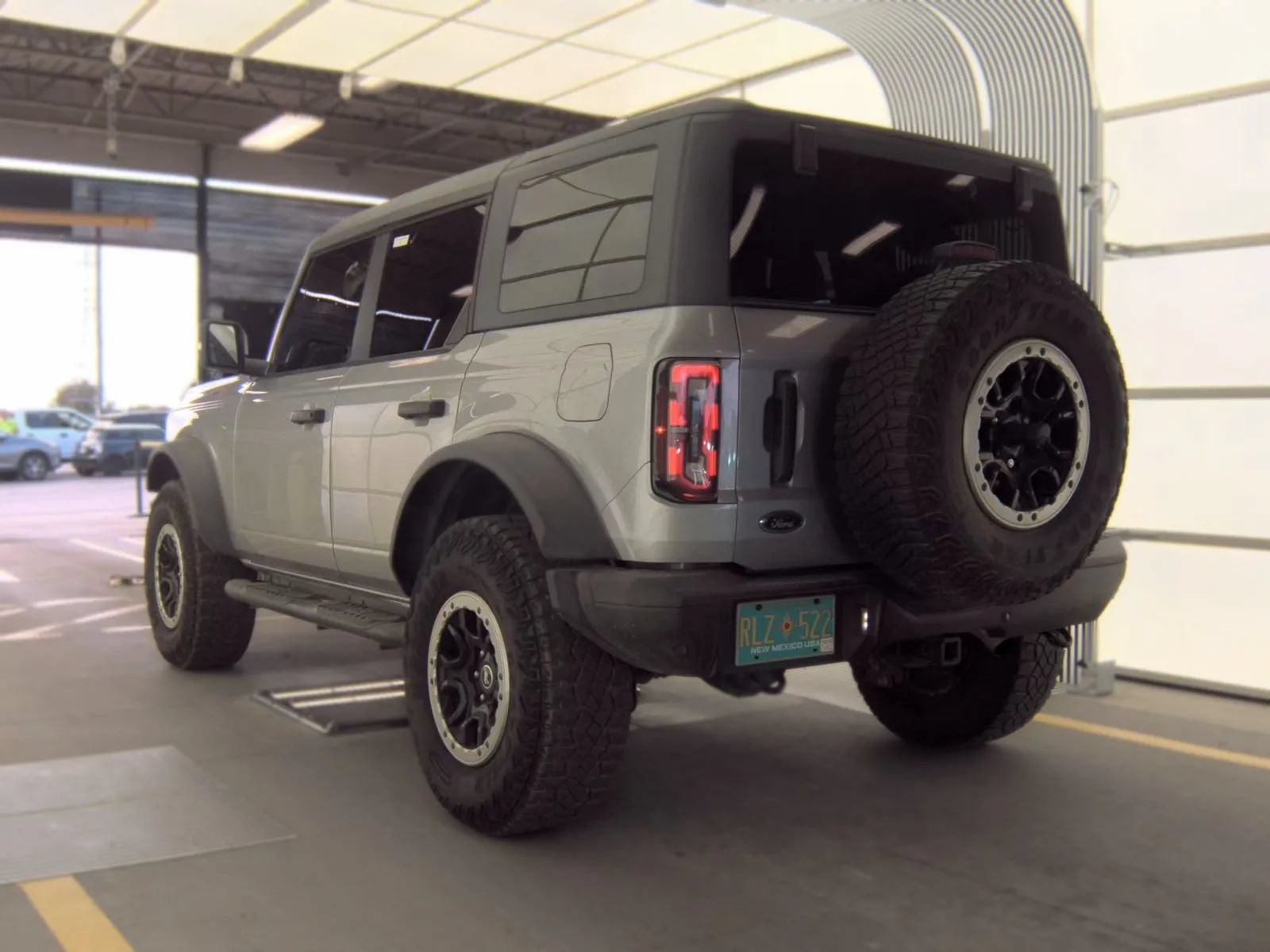 Used 2022 Ford Bronco Badlands w/ Sasquatch Package AWD/4WD image 4