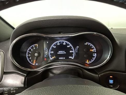 Used 2018 Jeep Grand Cherokee Laredo AWD/4WD image 17