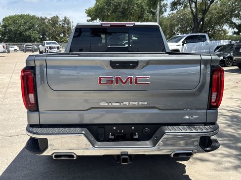 Used 2025 GMC Sierra 1500 SLT AWD/4WD image 13
