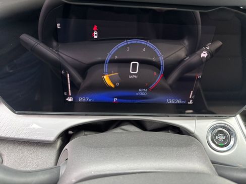 Used 2025 Chevrolet Trax LT image 35