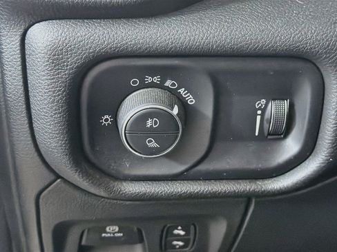 Used 2023 RAM 1500 Big Horn AWD/4WD image 17