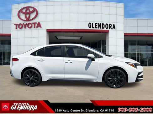 New 2026 Toyota Corolla SE FWD image 12