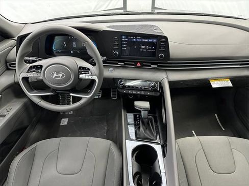 New 2026 Hyundai Elantra SEL Sport image 21