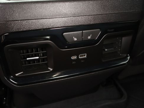 Used 2023 Chevrolet Silverado 1500 ZR2 w/ Technology Package image 27