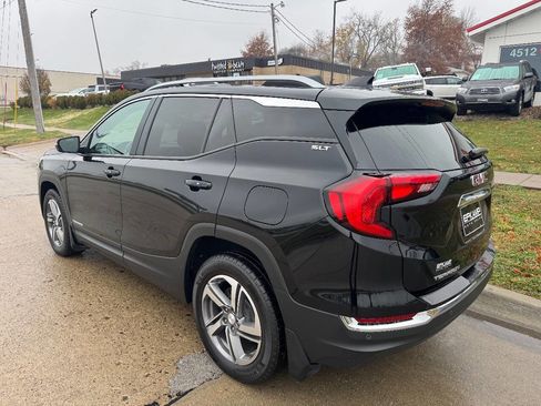 Used 2020 GMC Terrain SLT w/ Preferred Package image 3