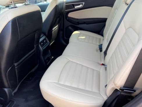 Certified 2022 Ford Edge SEL w/ Convenience Package image 24