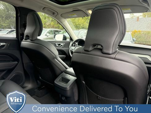Certified 2025 Volvo XC60 B5 Plus image 27