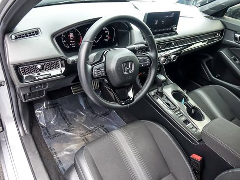 Used 2025 Honda Civic Sport image 11