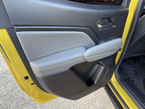 Used 2023 Chevrolet Colorado ZR2 w/ ZR2 Convenience Package III AWD/4WD image 19