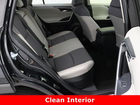 Used 2021 Toyota RAV4 XLE image 36