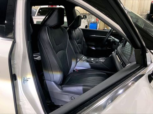 Used 2025 INFINITI QX60 Autograph w/ Cargo Package image 9