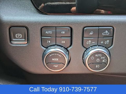 Used 2024 GMC Sierra 1500 SLT w/ SLT Premium Plus Package AWD/4WD image 19