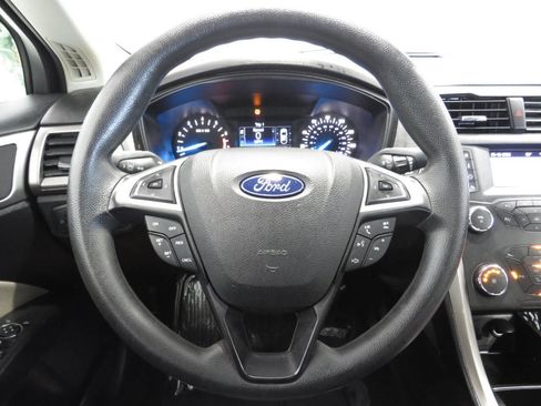 Used 2020 Ford Fusion S FWD image 15
