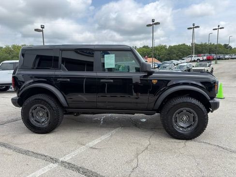 Used 2025 Ford Bronco Badlands w/ Sasquatch Package AWD/4WD image 8