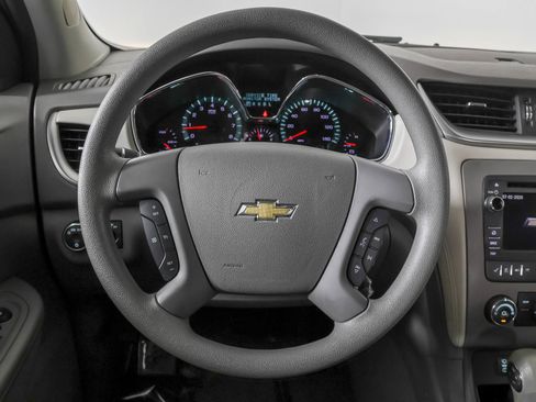 Used 2017 Chevrolet Traverse LS FWD image 25