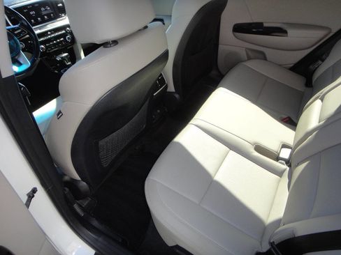 Used 2020 Kia Sportage EX image 12