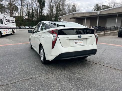 Used 2016 Toyota Prius Two image 3