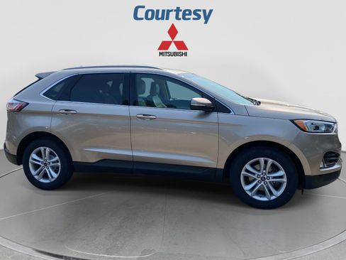 Used 2020 Ford Edge SEL w/ Cargo Accessory Package FWD image 8