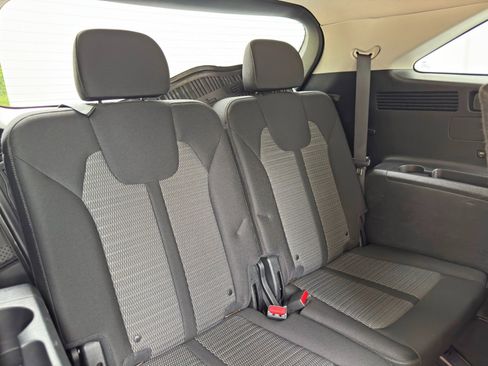 Used 2021 Kia Sorento LX FWD image 33