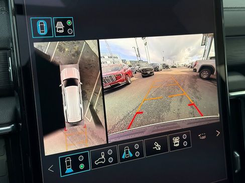 New 2026 GMC Yukon XL Denali w/ Denali Reserve Package image 24