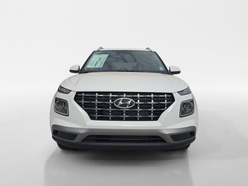 New 2026 Hyundai Venue SEL FWD image 8