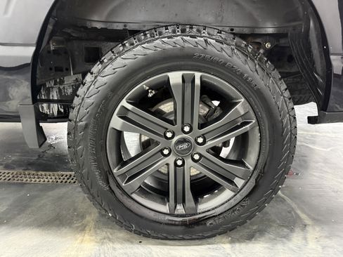 Used 2021 Ford F150 Lariat w/ Equipment Group 502A High AWD/4WD image 34