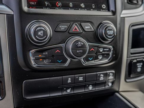 Used 2018 RAM 1500 Big Horn AWD/4WD image 23