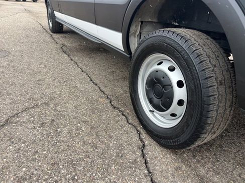 Certified 2023 Ford Transit 250 148 High Roof image 18