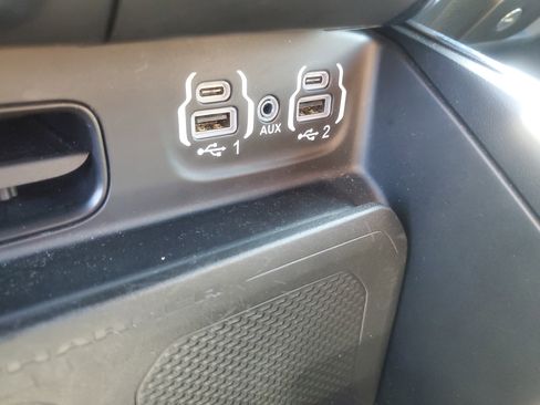 Used 2023 RAM 1500 Laramie AWD/4WD image 20