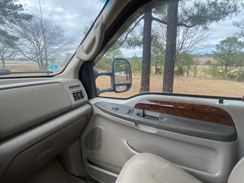 Used 2002 Ford F350 Lariat image 24