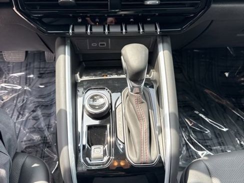 Certified 2025 Chevrolet Colorado Z71 w/ Z71 Convenience Package 2 image 21