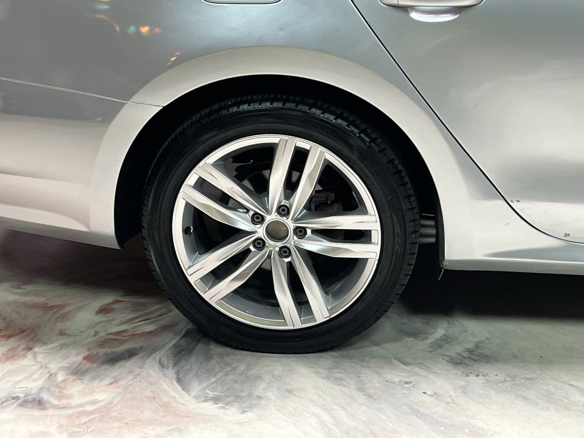 Used 2013 Volkswagen Passat 2.5 SE FWD image 32