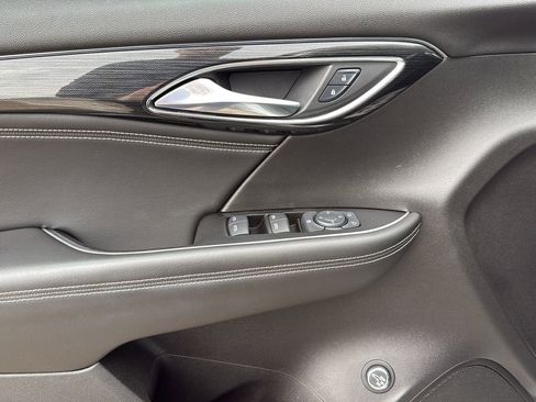 Used 2023 Buick Envision Preferred image 11