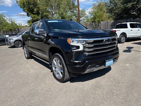 Used 2023 Chevrolet Silverado 1500 High Country w/ High Country Premium Package image 3