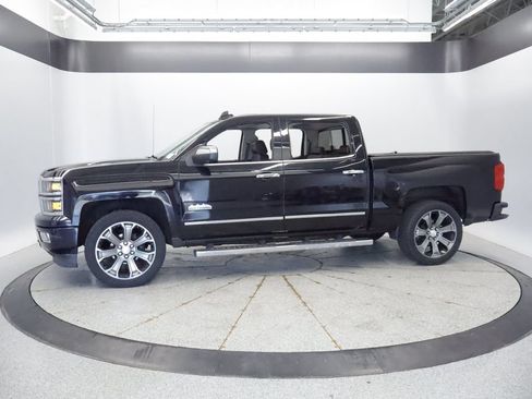 Used 2015 Chevrolet Silverado 1500 High Country w/ High Country Premium Package AWD/4WD image 2