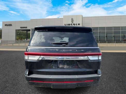 Used 2023 Lincoln Navigator Reserve RWD image 4