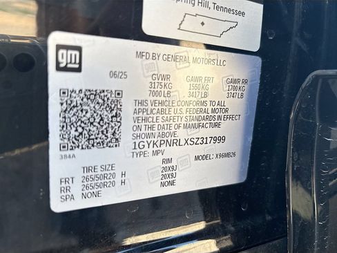 Used 2025 Cadillac Lyriq Luxury w/ LPO, Floor Liner Package AWD/4WD image 31
